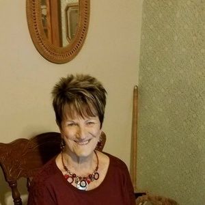 Meet your Posher, Leila